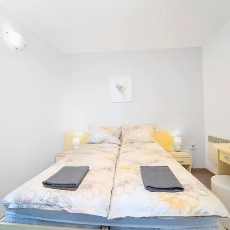 Snow Legend With Terrace Апартаменти